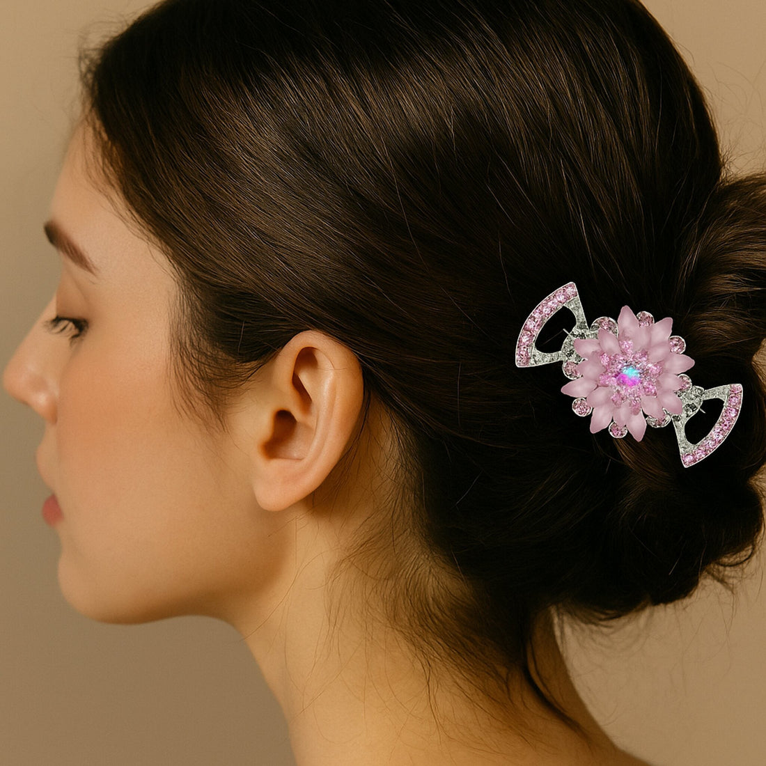 Haerime Floréa Blossom Claw in Pink worn by model – styled for wedding glam or polished garden events