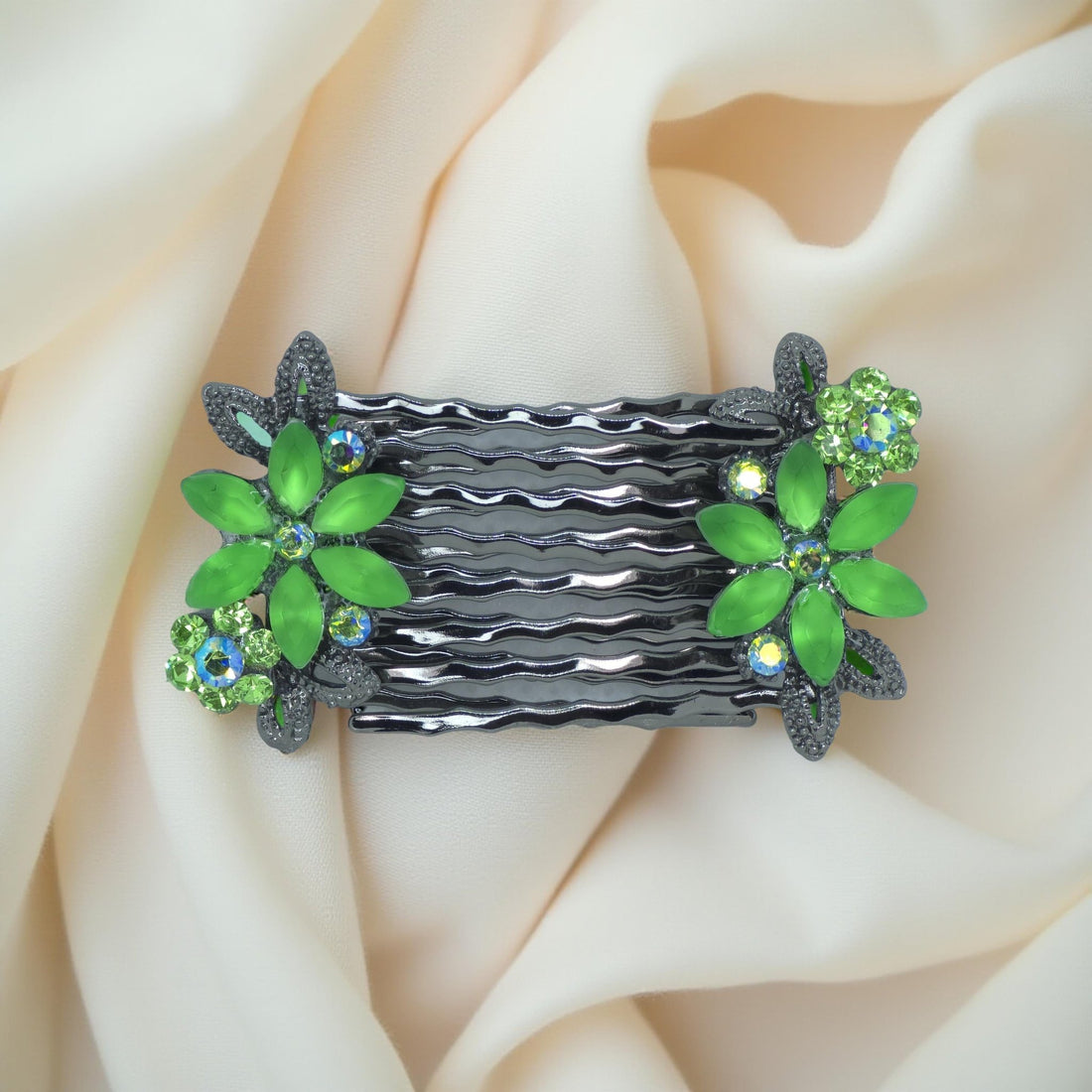 Haerime Florelle Petite Pair Combs in Green close-up – marquise flower clusters over silver curved mini combs