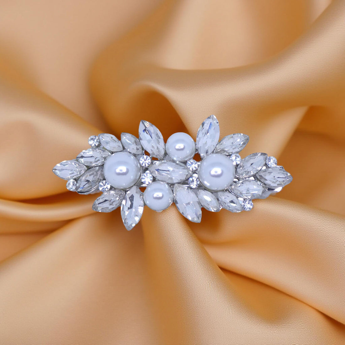 Haerime Lunaria Petite Barrette in Pearl – zoom-in of pearl and crystal cluster showing textured silver plating