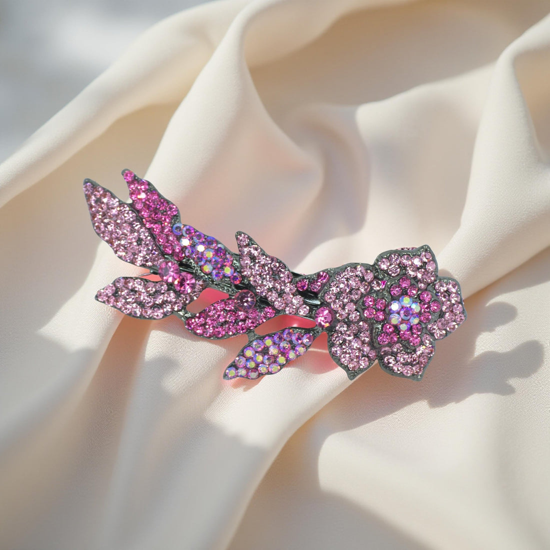 Haerime Twilight Bloom Mini in Pink – close-up of light pink marquise stones with delicate leaf arcs
