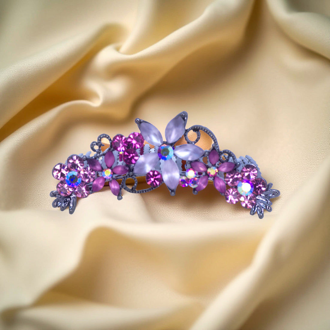 Haerime Lunaria Vine Comb in Fuchsia – zoomed-in shot of vibrant pink crystals and floral arc design