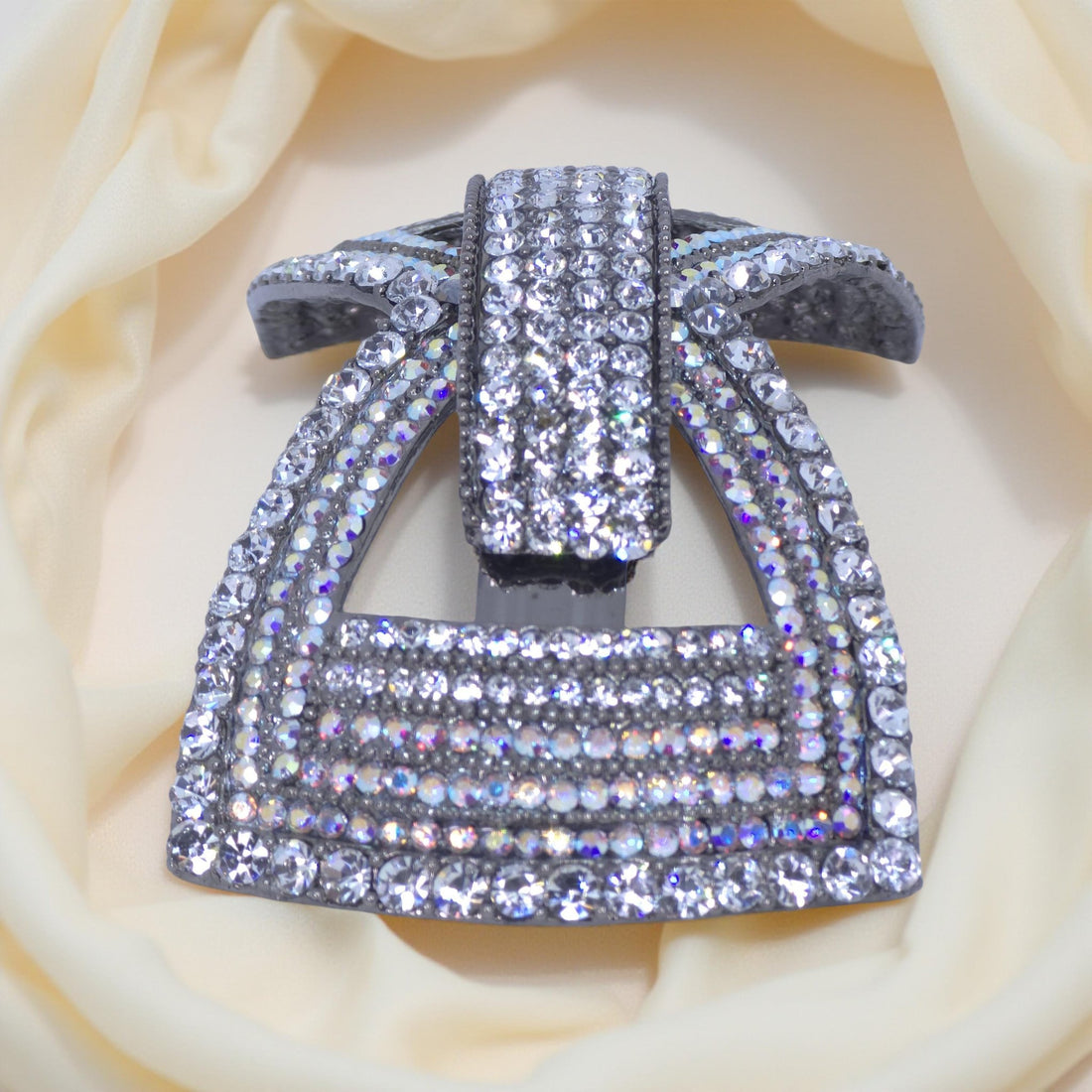 Vertical profile of Haerime Ecliptique Bow in Clear – dimensional crossover bow with sparkle layering