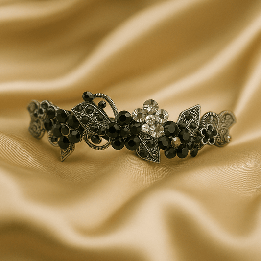 Elysia Garland barrette, Black color option, product view.