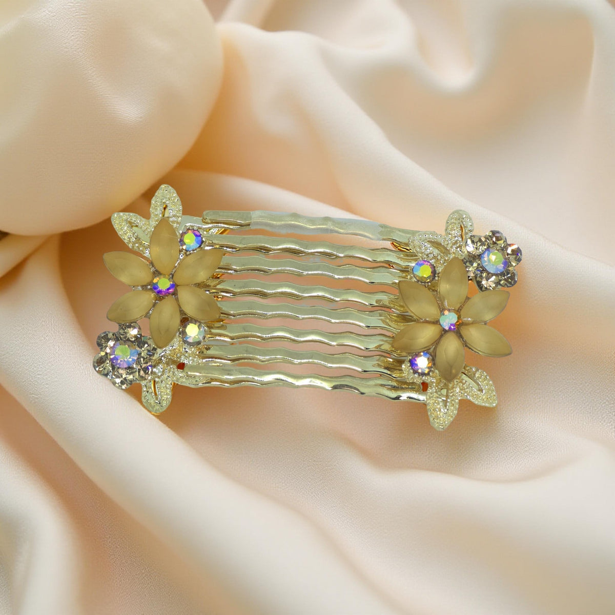 Florelle hair accessory, Amber color option, product view.