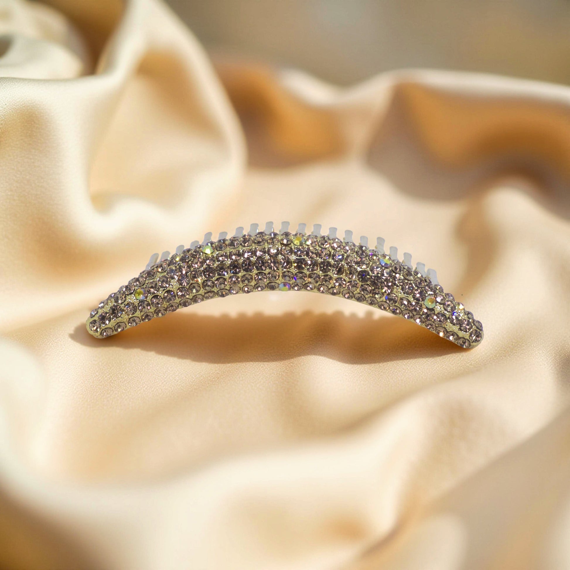 Haerime Lunoria Arch Comb in Amber – detailed angle highlighting amber crystals and gold-textured comb arc
