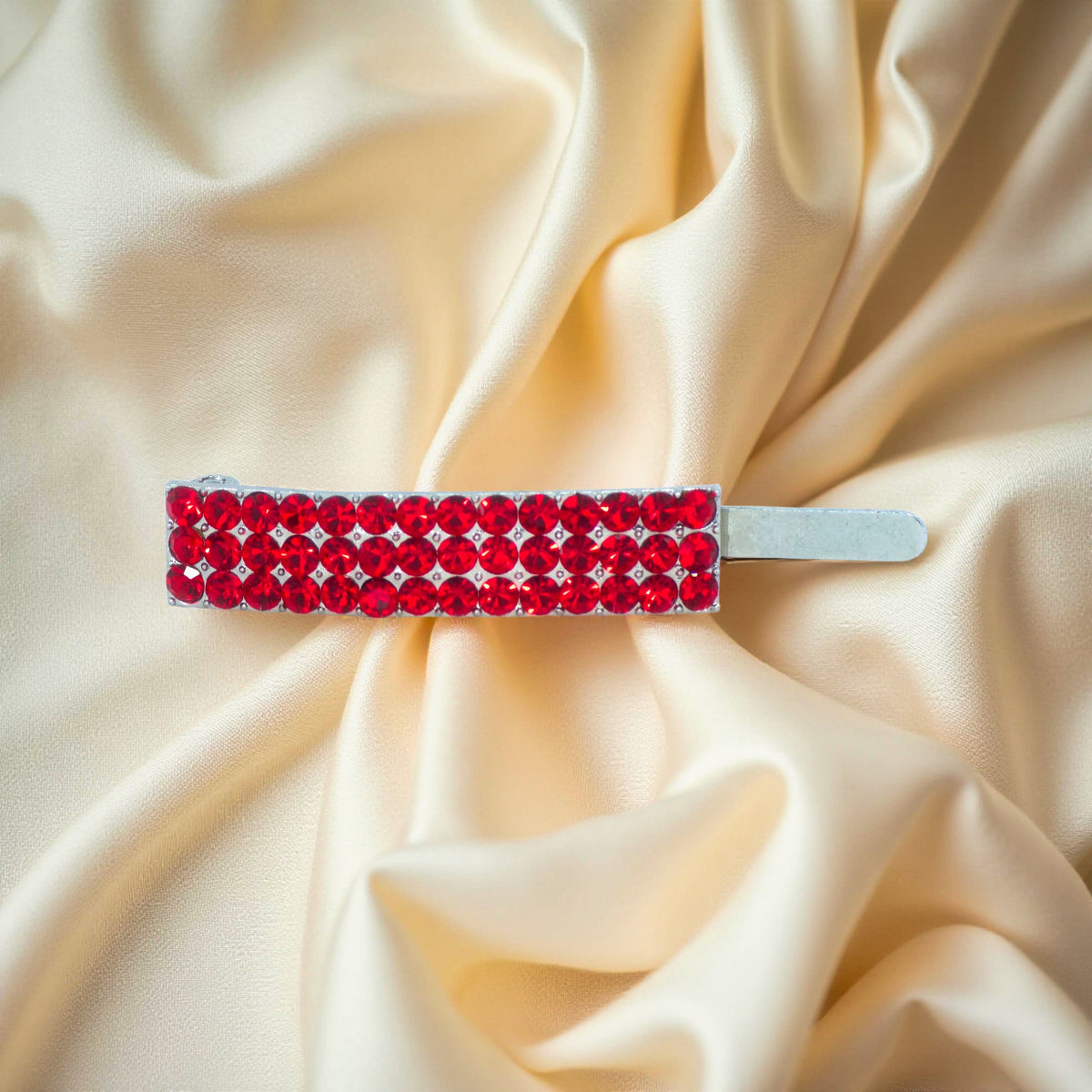 Magnetta hair accessory, Red color option, product view.