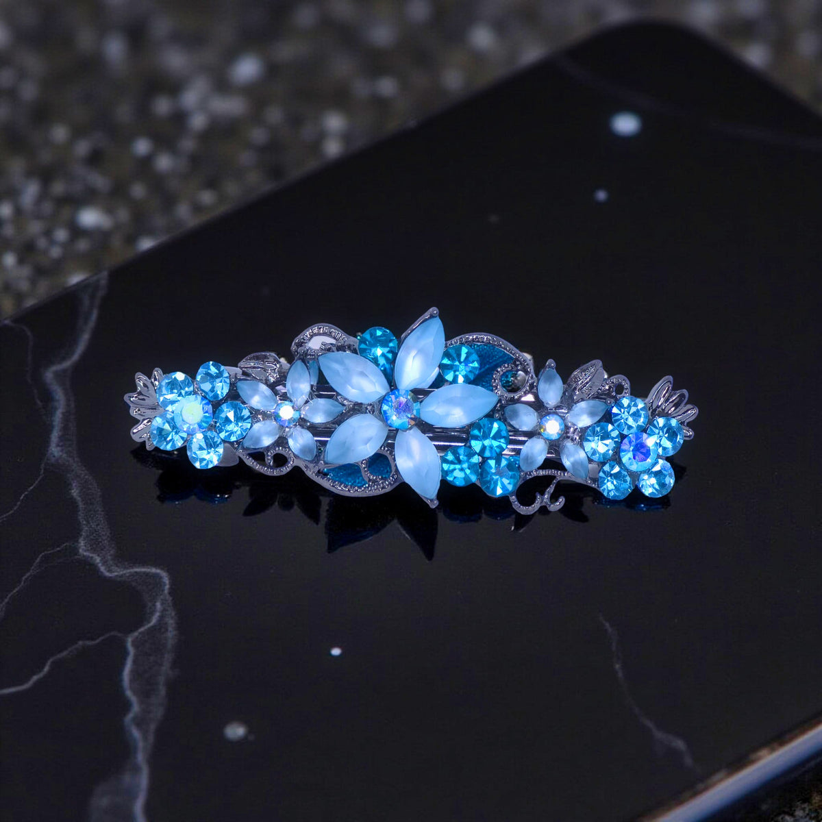 Serenbelle Bloom hair accessory, Aquamarine color option, product view.