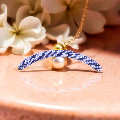 Velvette Arc hair accessory, product view.